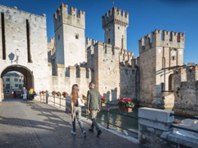 CASTELLO.jpg